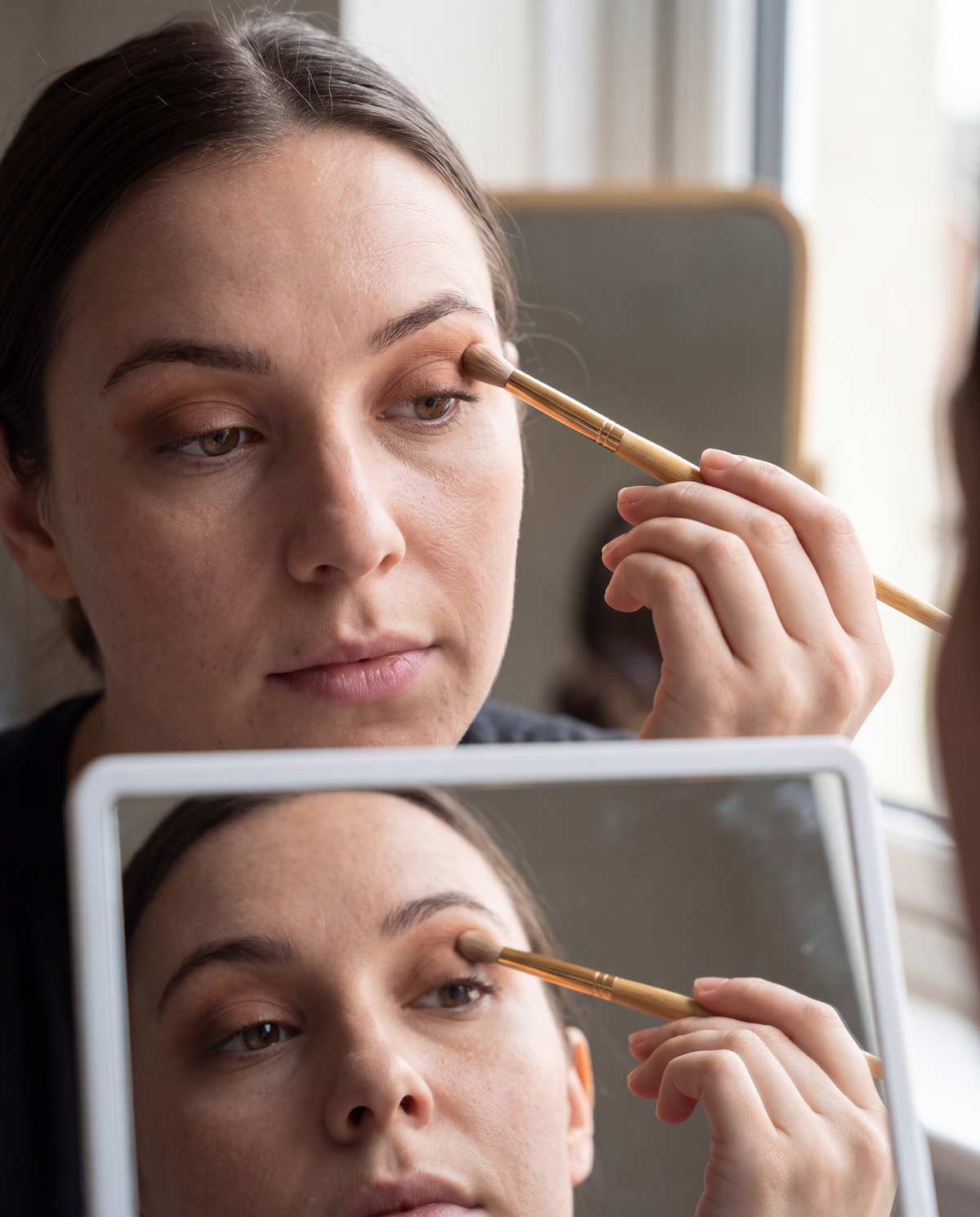 Fluffy Eyeshadow Brush |  Vegan Eye Makeup Brush