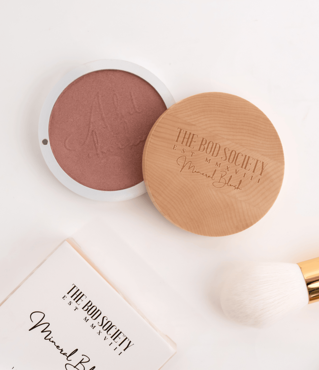 Mineral outlet makeup blush